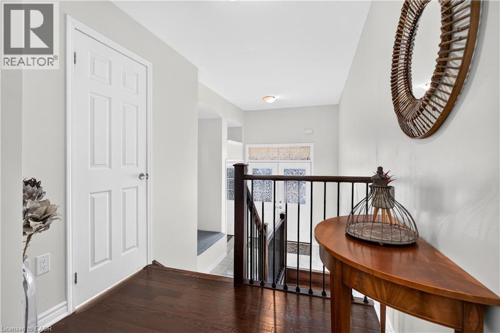 7 Pickett Place Property Photo 7
