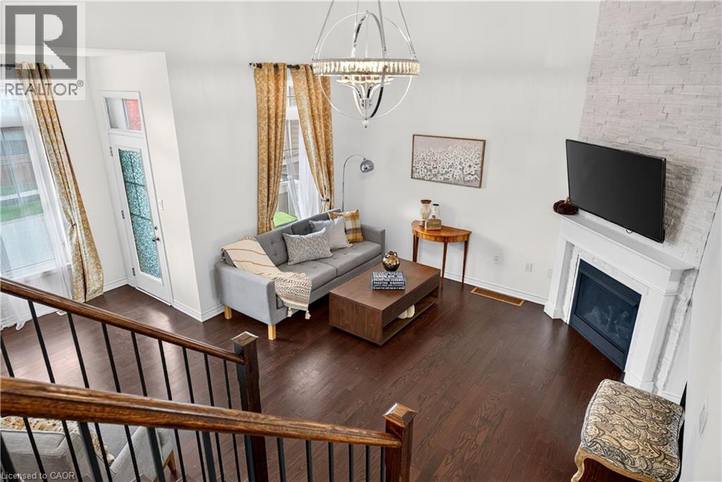 7 Pickett Place Property Photo 26
