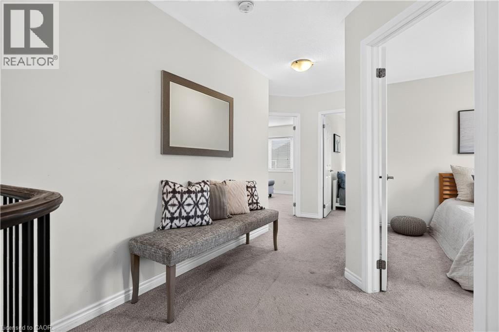 7 Pickett Place Property Photo 33
