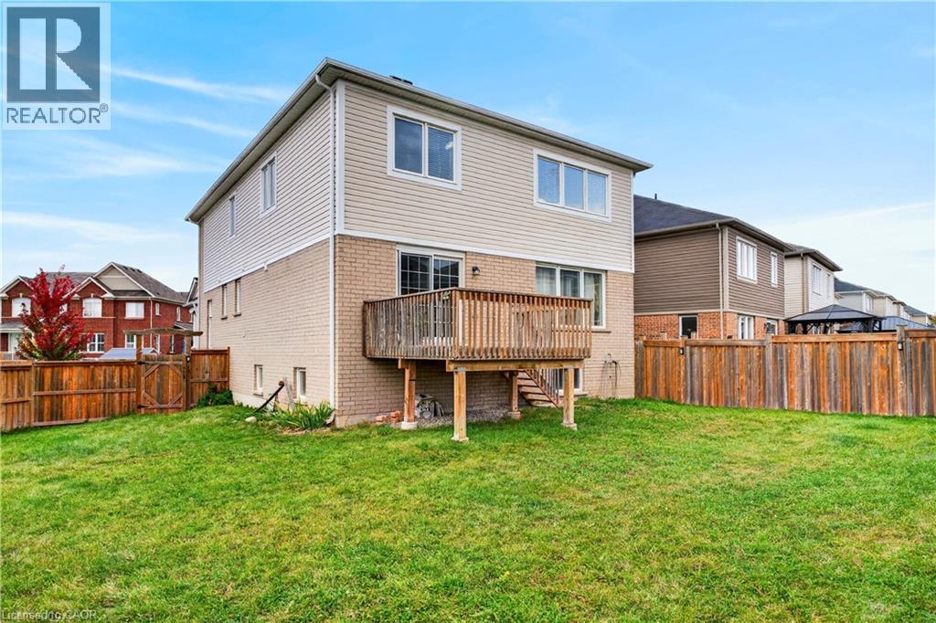 7 Pickett Place Property Photo 43