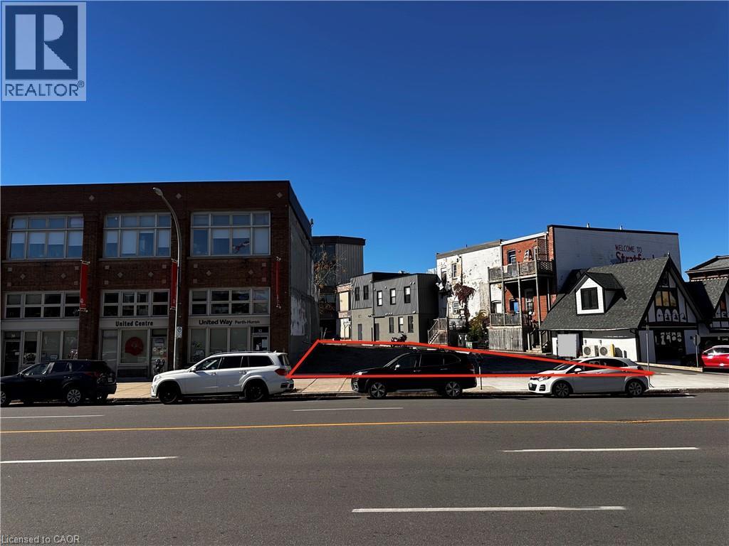 20-28 Erie Street Property Photo 5