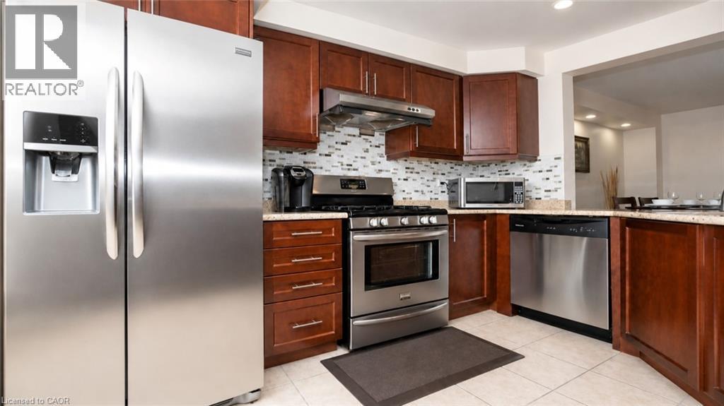 78 Glenvista Drive Unit# Upper Property Photo 10