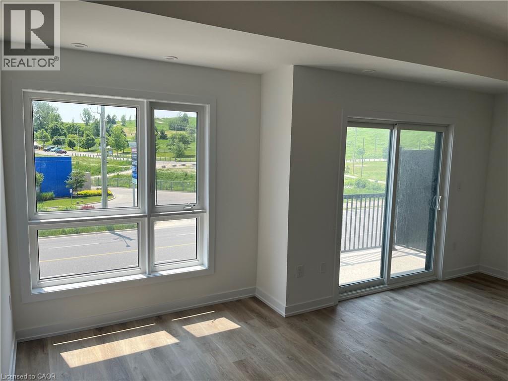 40 PALACE Street Unit# J5 Property Photo 1