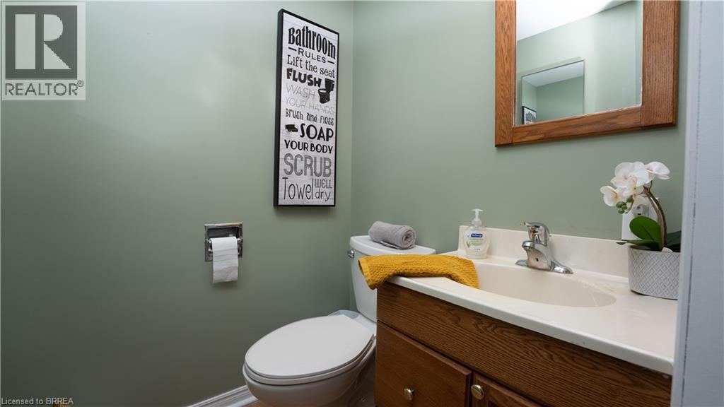 10 Aaron Place Property Photo 10