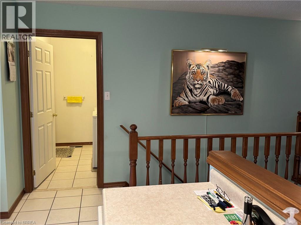60 Whitlaw Way Unit# 16 Property Photo 13