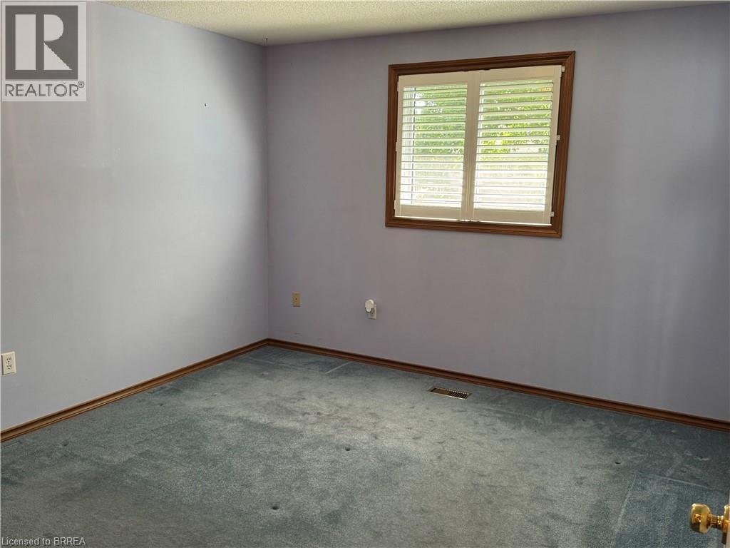 60 Whitlaw Way Unit# 16 Property Photo 15