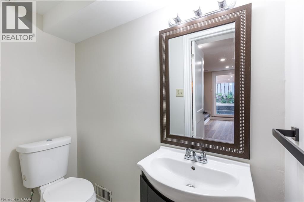 11 Algonquin Court Unit# Lower Property Photo 9