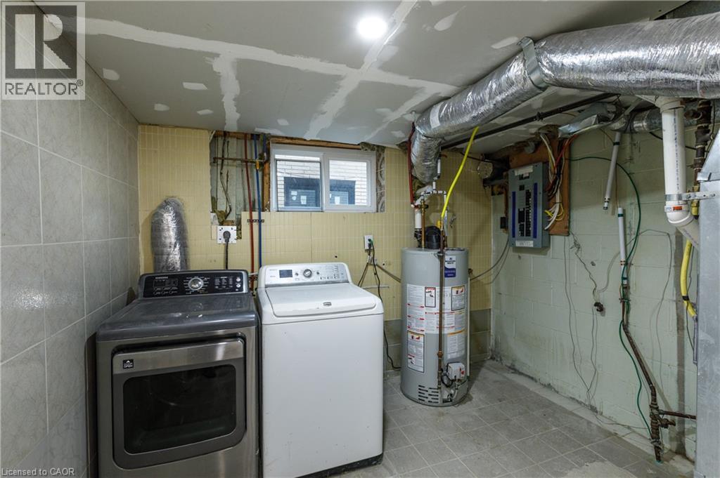11 Algonquin Court Unit# Lower Property Photo 18