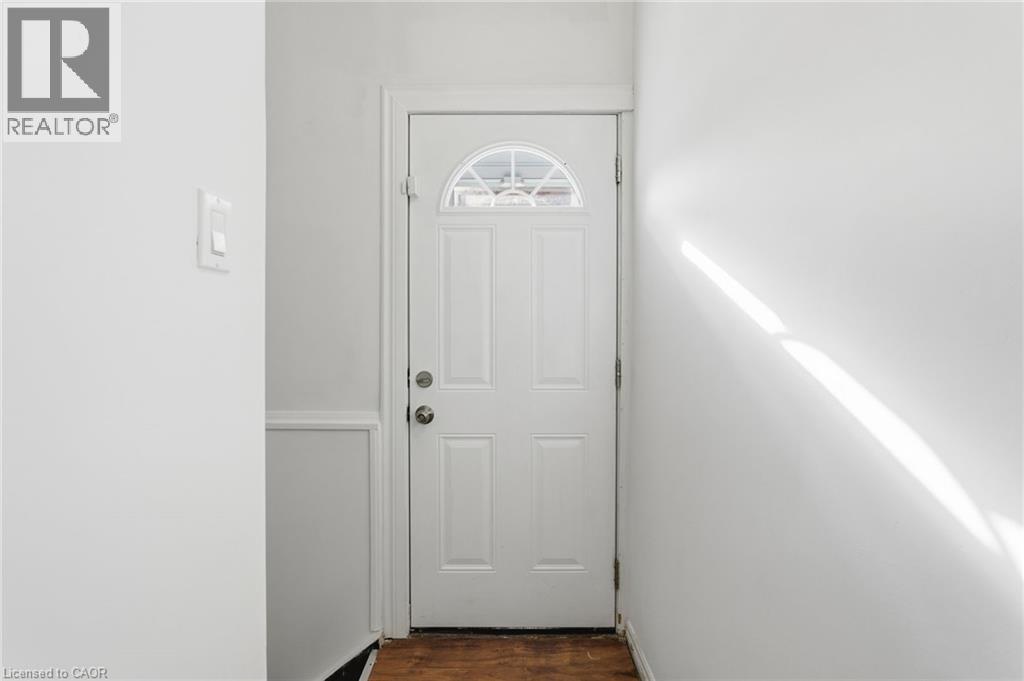 352 East 28th Street Property Photo 34