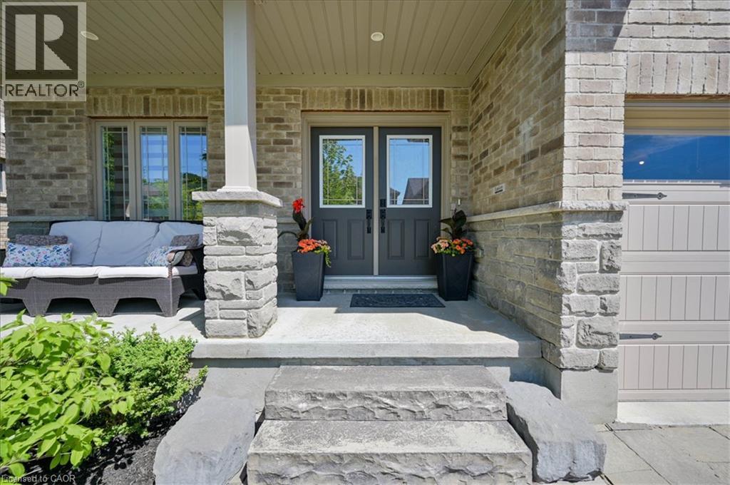 787 Snowberry Court Property Photo 4