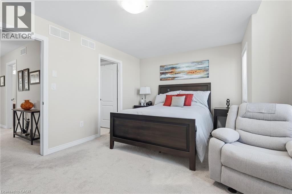 71 Laurent Avenue Property Photo 21