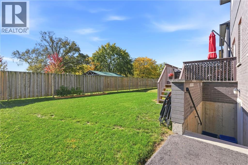 71 Laurent Avenue Property Photo 30