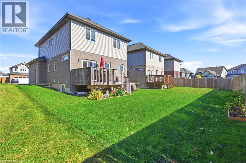 71 Laurent Avenue Property Photo 32