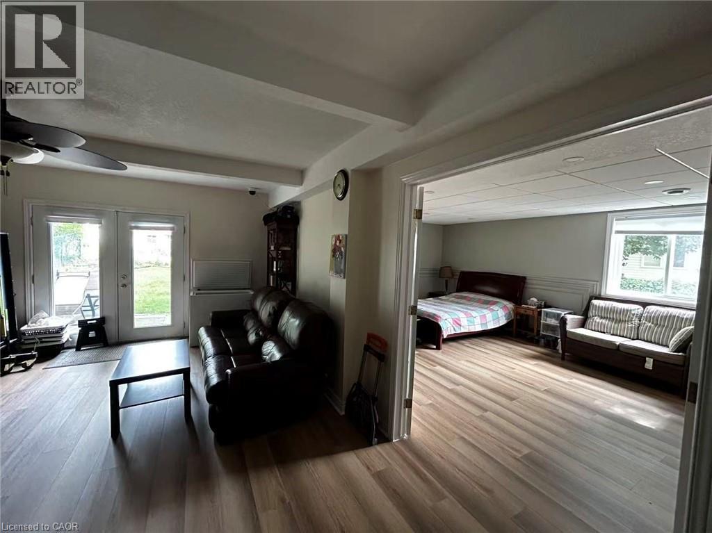 214 Misty Court Unit# Lower Property Photo 6
