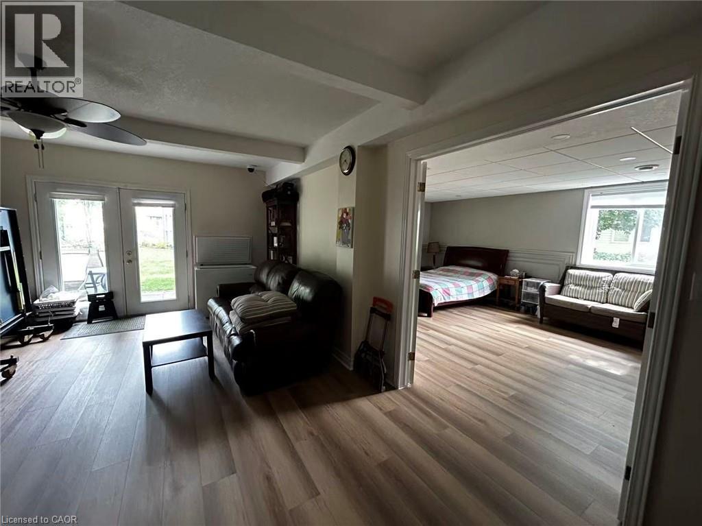 214 Misty Court Unit# Lower Property Photo 7