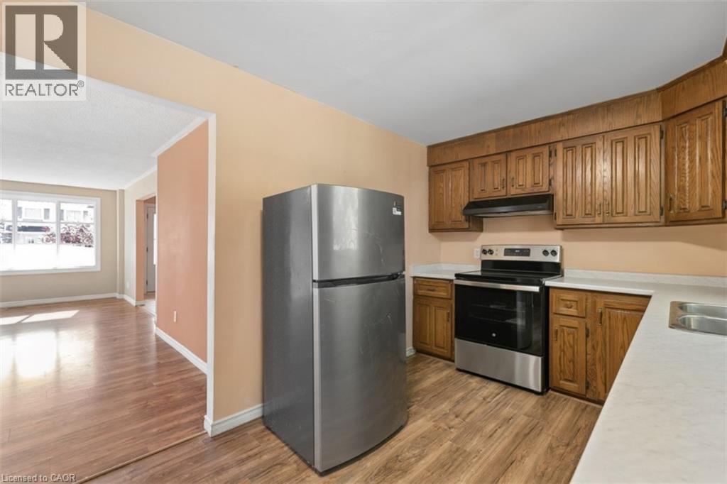 8 Forest Glen Crescent Property Photo 7