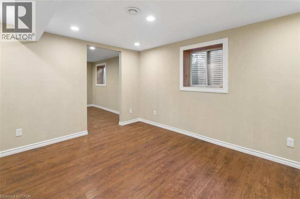 8 Forest Glen Crescent Property Photo 18