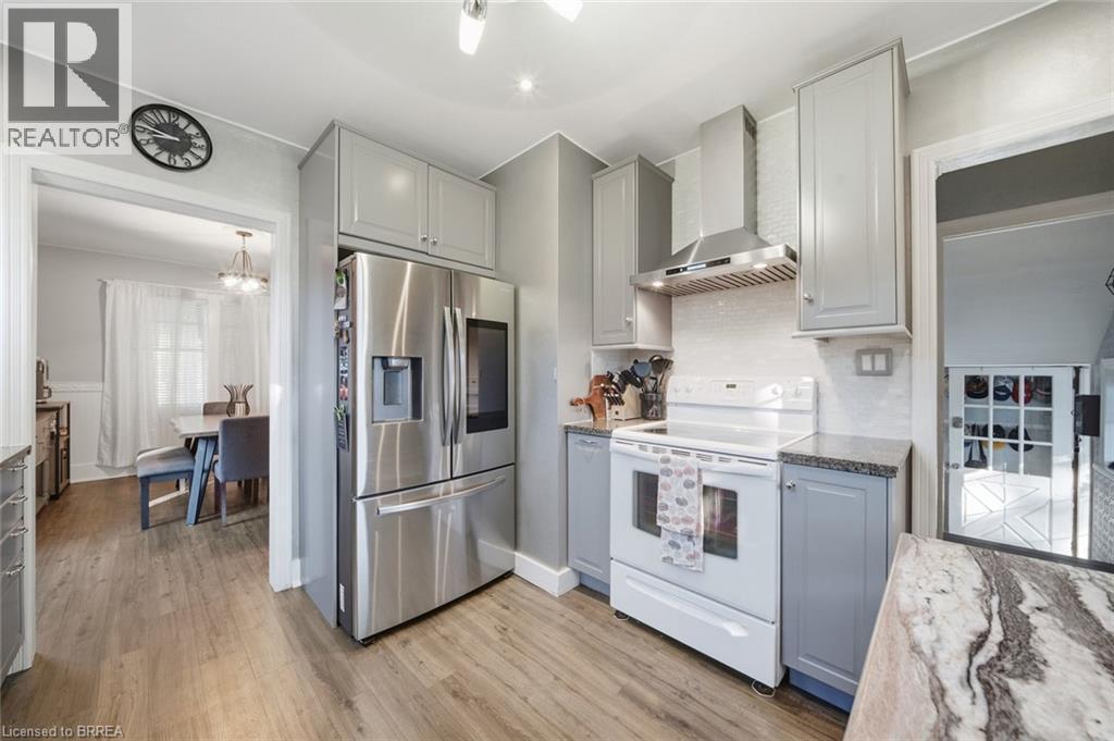 13 Forest Road Property Photo 25