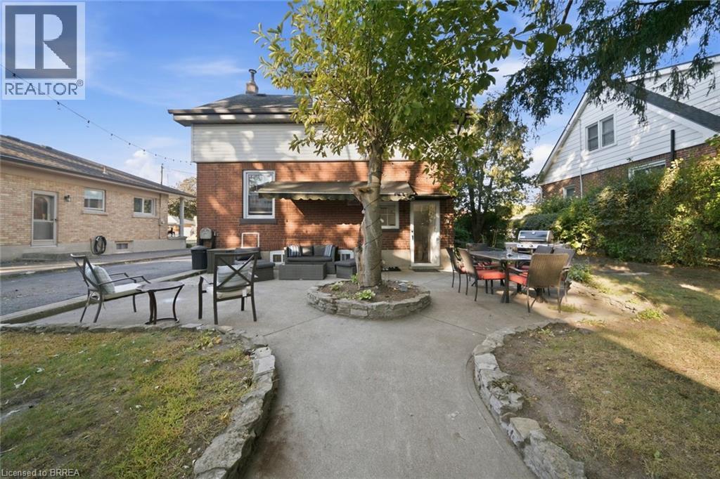 13 Forest Road Property Photo 34
