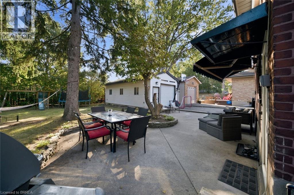 13 Forest Road Property Photo 36