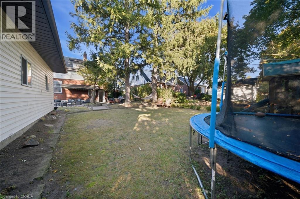 13 Forest Road Property Photo 41