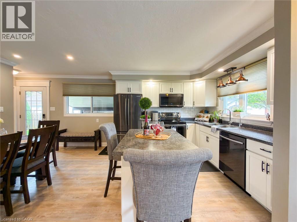 8 Rutherford Street Property Photo 11