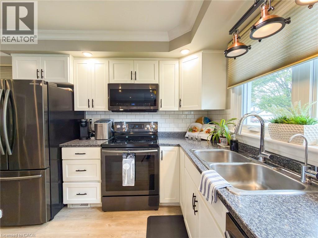 8 Rutherford Street Property Photo 15