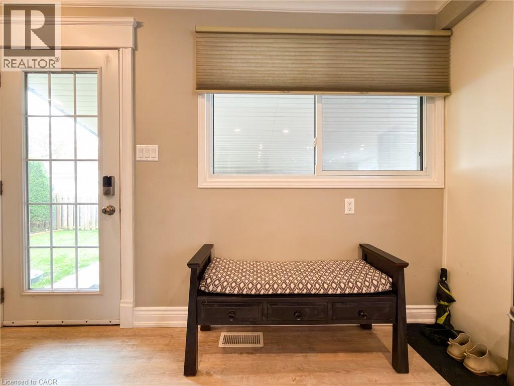 8 Rutherford Street Property Photo 20