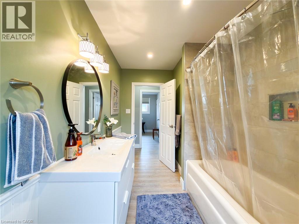8 Rutherford Street Property Photo 22