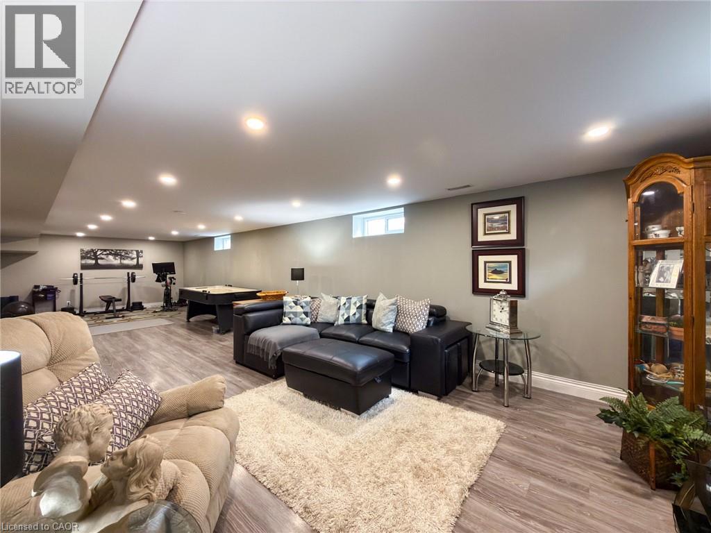 8 Rutherford Street Property Photo 30