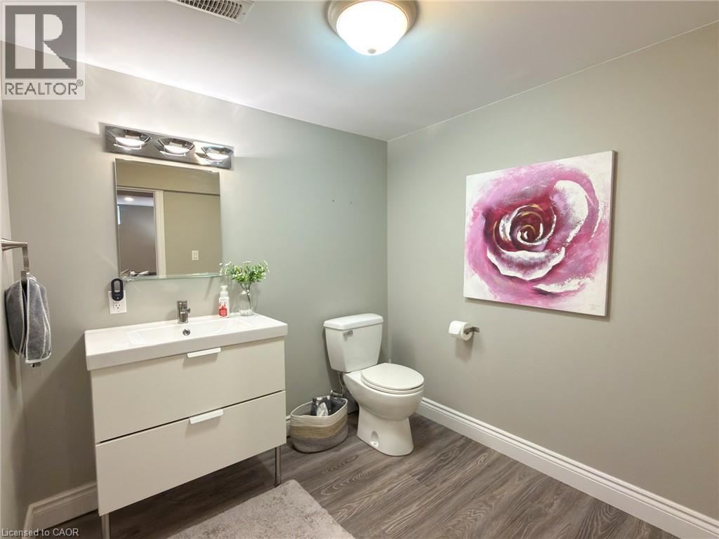 8 Rutherford Street Property Photo 33