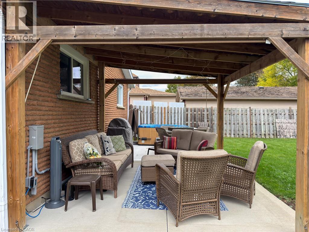 8 Rutherford Street Property Photo 36