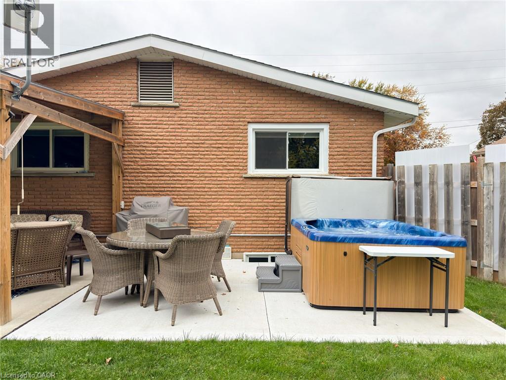 8 Rutherford Street Property Photo 38