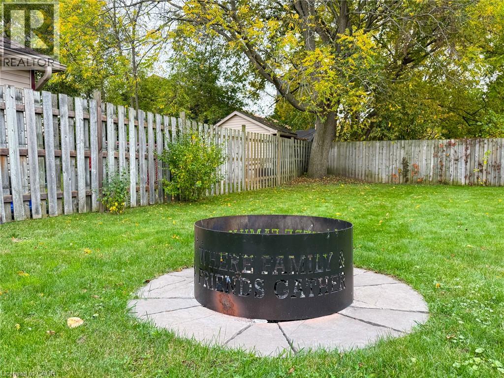 8 Rutherford Street Property Photo 43