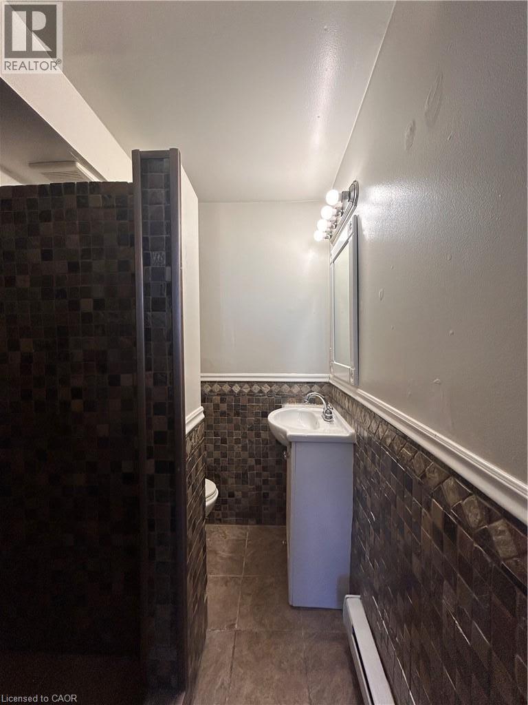 3 Balmoral Avenue S Unit# 1a Property Photo 8