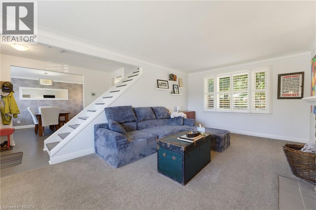 38 Admiral Road Property Photo 5