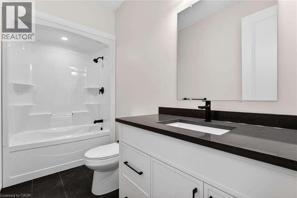 6192 Curlin Crescent Property Photo 6