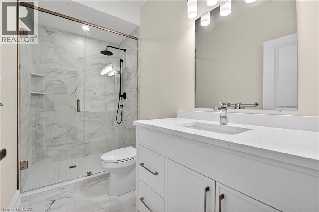 6192 Curlin Crescent Property Photo 45