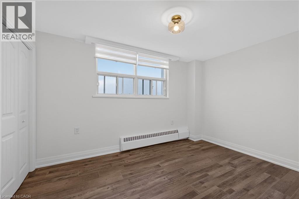 212 Kerr Street Unit# 702 Property Photo 21