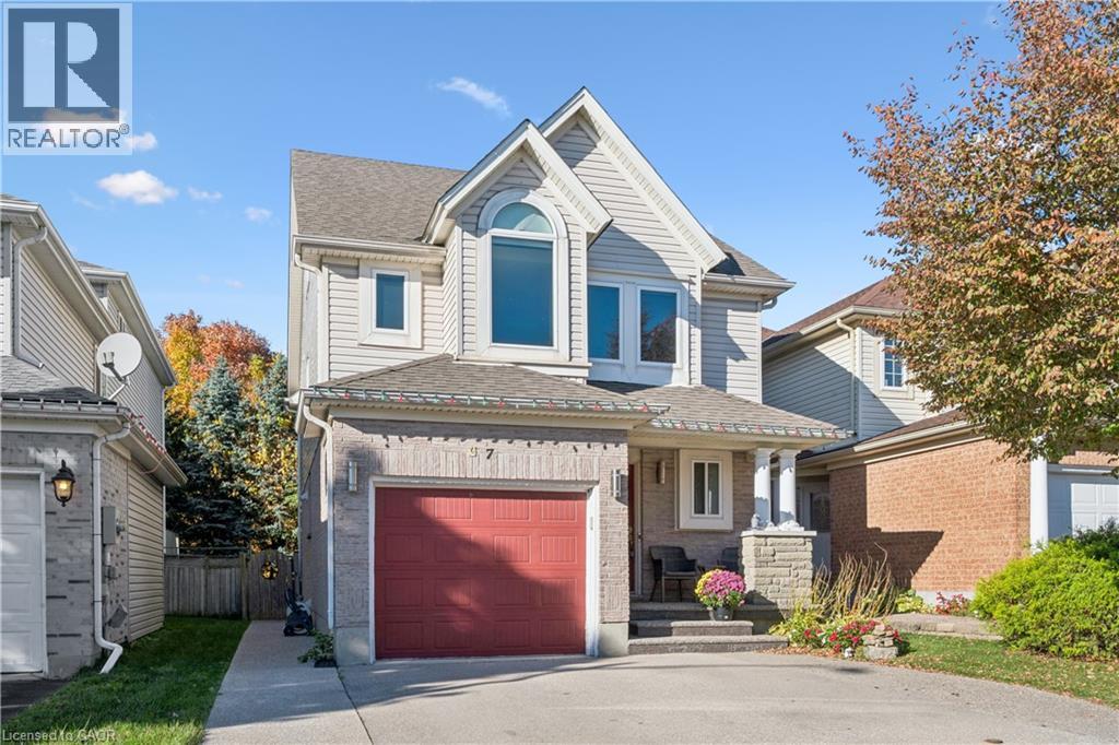 7 Kroeger Crescent Property Photo 3