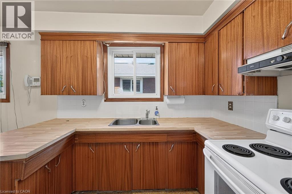 145 East 25th Street Property Photo 13