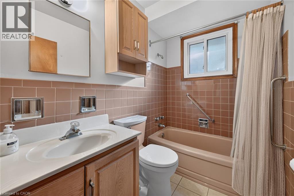 145 East 25th Street Property Photo 22