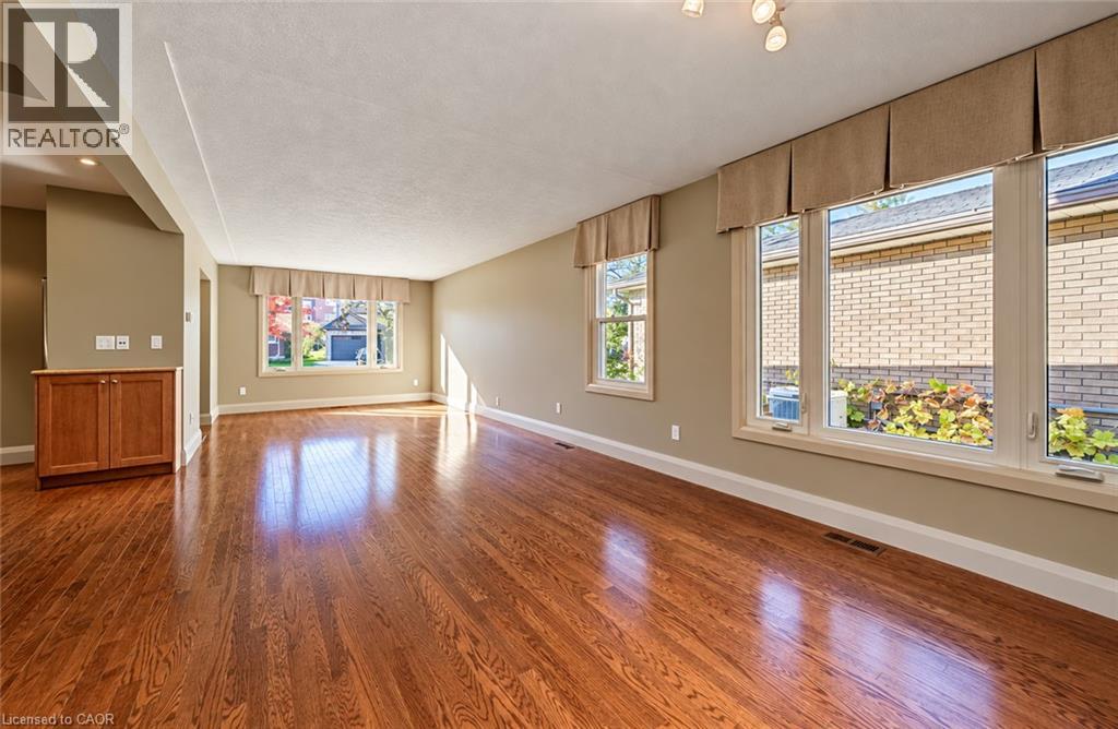 108 Plymouth Road Property Photo 7