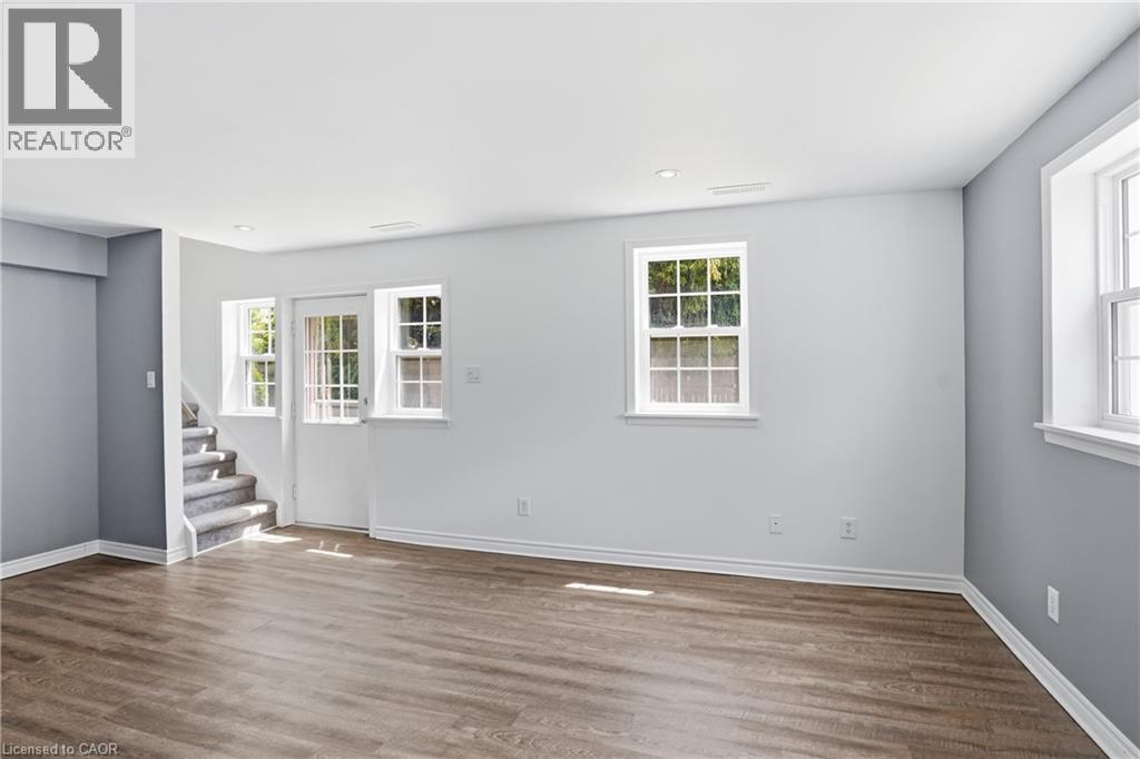 292 Main Street W Unit# A Property Photo 8