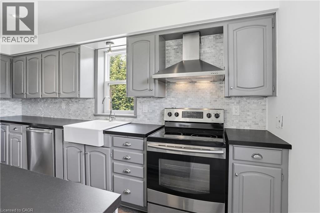 292 Main Street W Unit# A Property Photo 17
