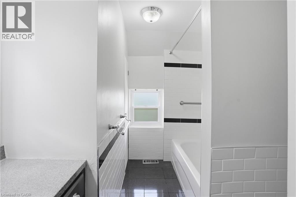 292 Main Street W Unit# A Property Photo 27