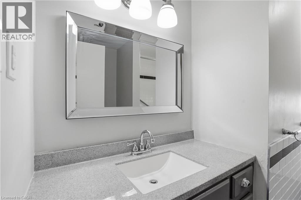292 Main Street W Unit# A Property Photo 28