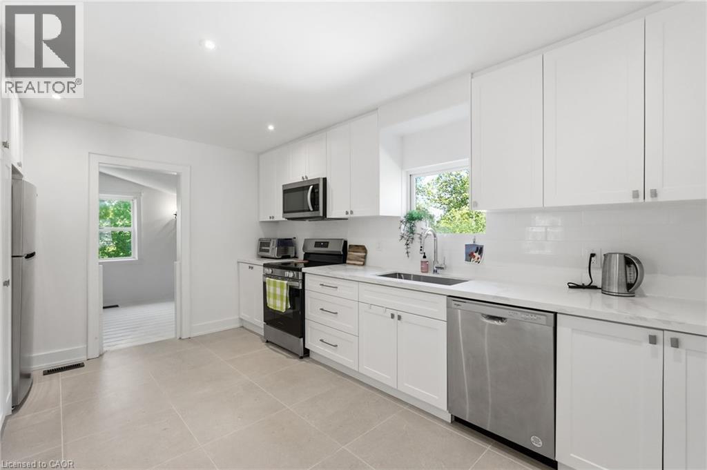 6123 Guelph Line Property Photo 12
