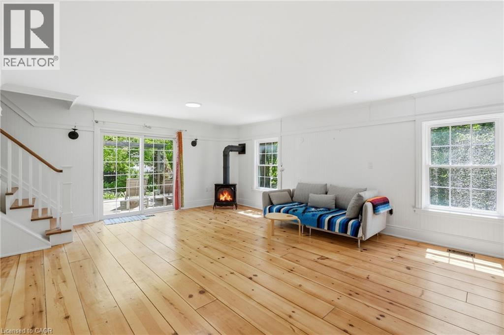 6123 Guelph Line Property Photo 14