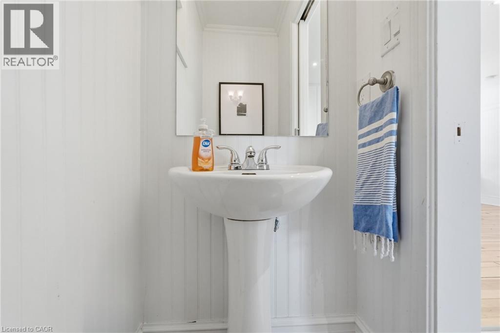 6123 Guelph Line Property Photo 23